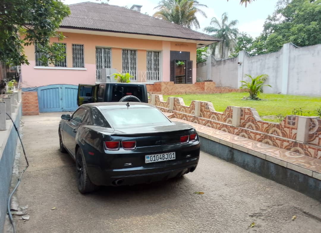 Parcelle-Terrain à Vendre – Macampagne, Kinshasa