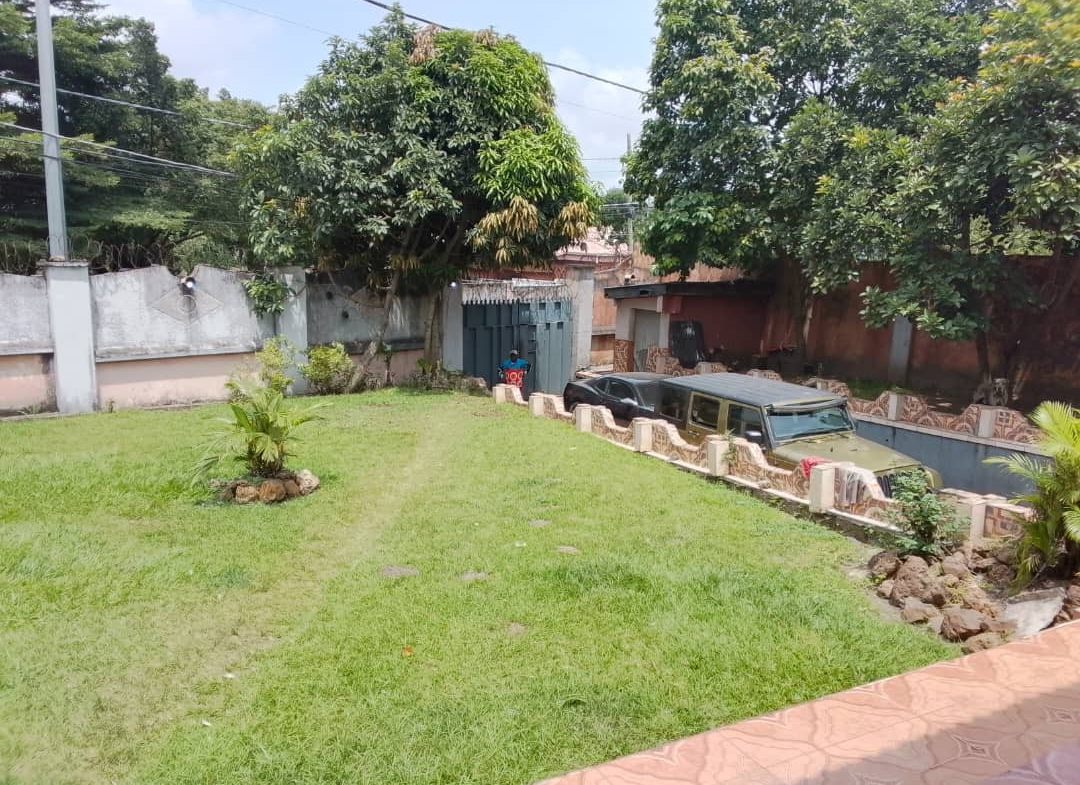 Parcelle-Terrain à Vendre – Macampagne, Kinshasa