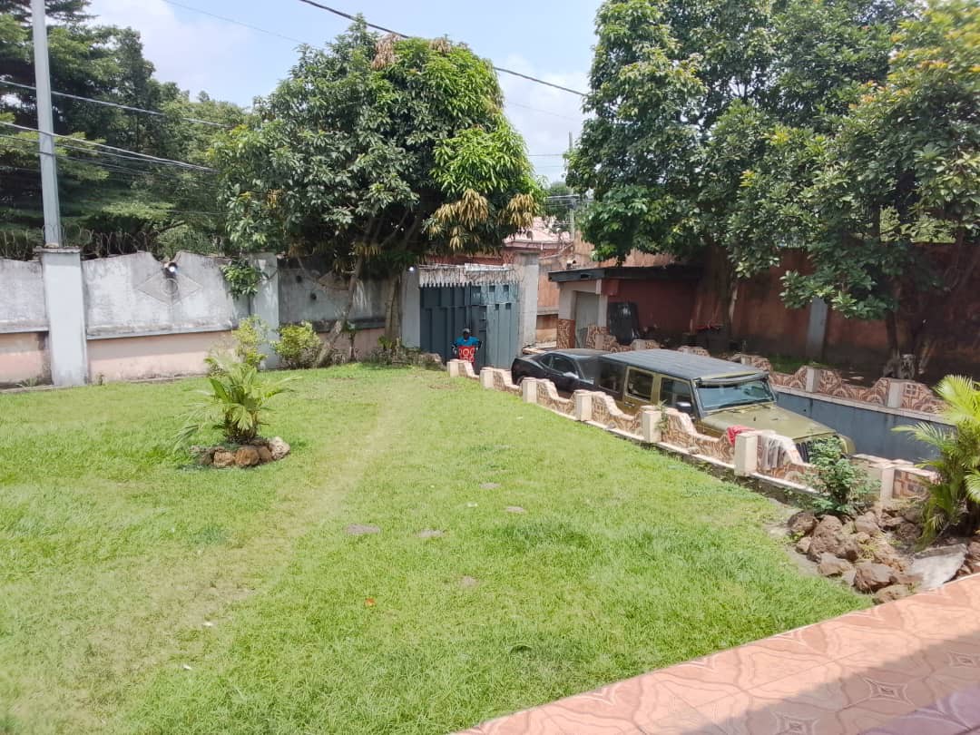 scaled_1000826246 Parcelle-Terrain à Vendre – Macampagne, Kinshasa