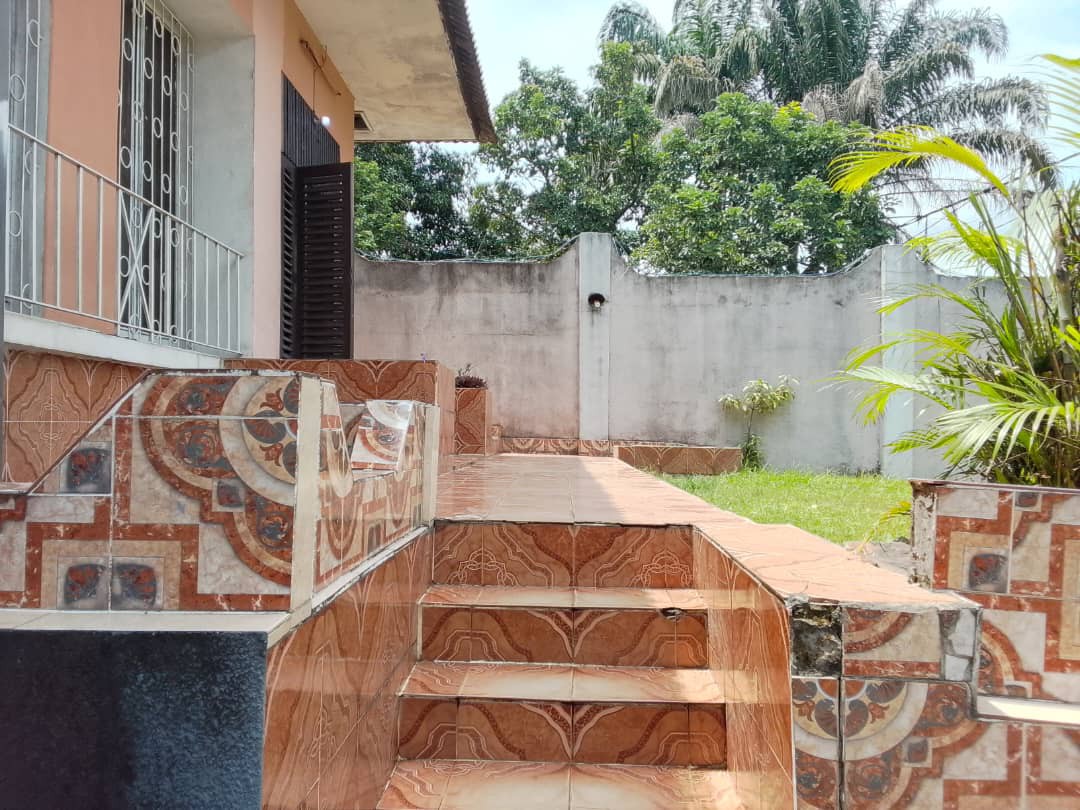 scaled_1000826247 Parcelle-Terrain à Vendre – Macampagne, Kinshasa