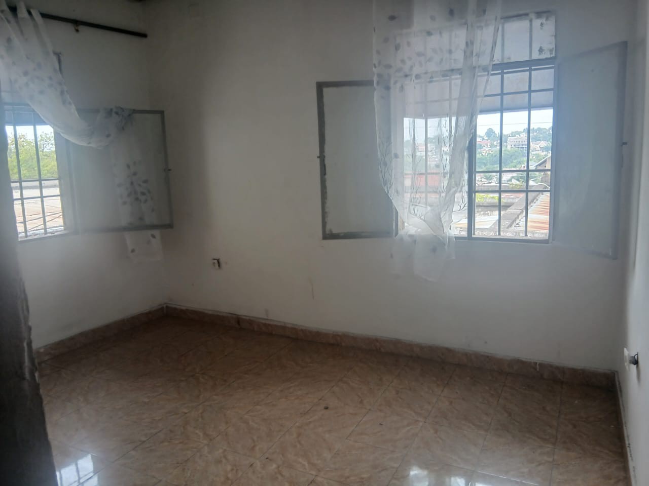 Maison à Louer – Ngaliema, Kinshasa