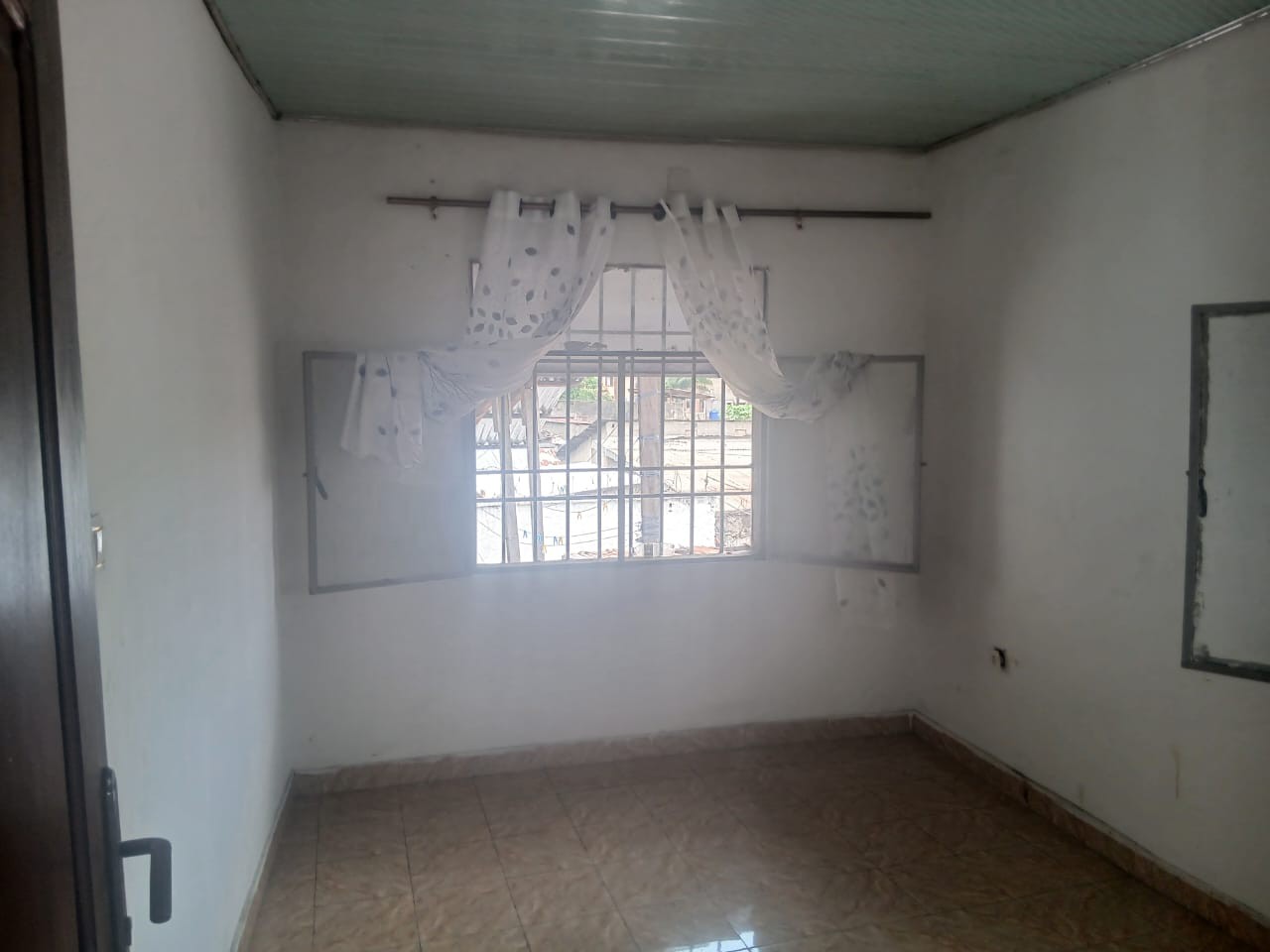 Maison à Louer – Ngaliema, Kinshasa