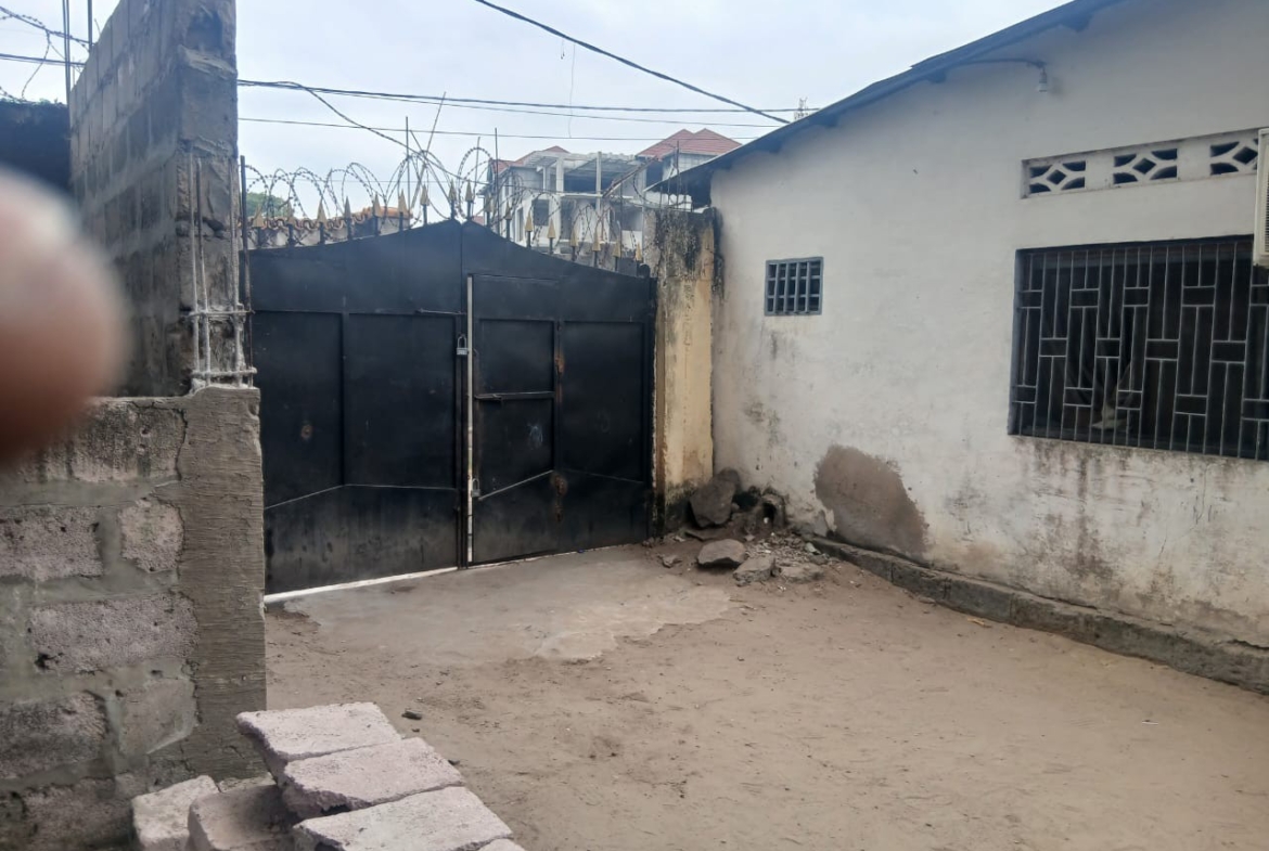 Maison à Louer – Macampagne, Kinshasa