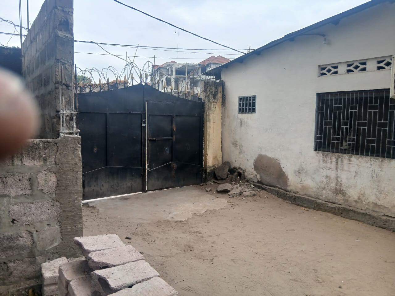Maison à Louer – Macampagne, Kinshasa