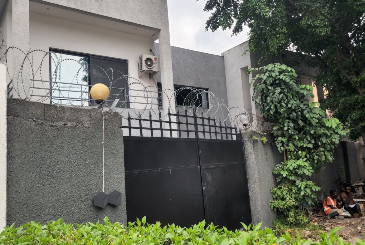 Parcelle-Terrain à Vendre – Gombe, Kinshasa