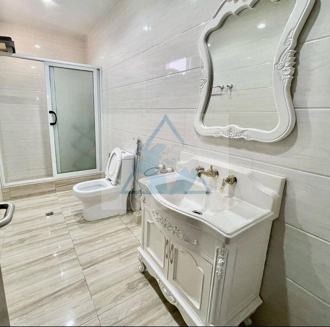 scaled_1000832953 Appartement Meublé à Louer – Gombe, Kinshasa