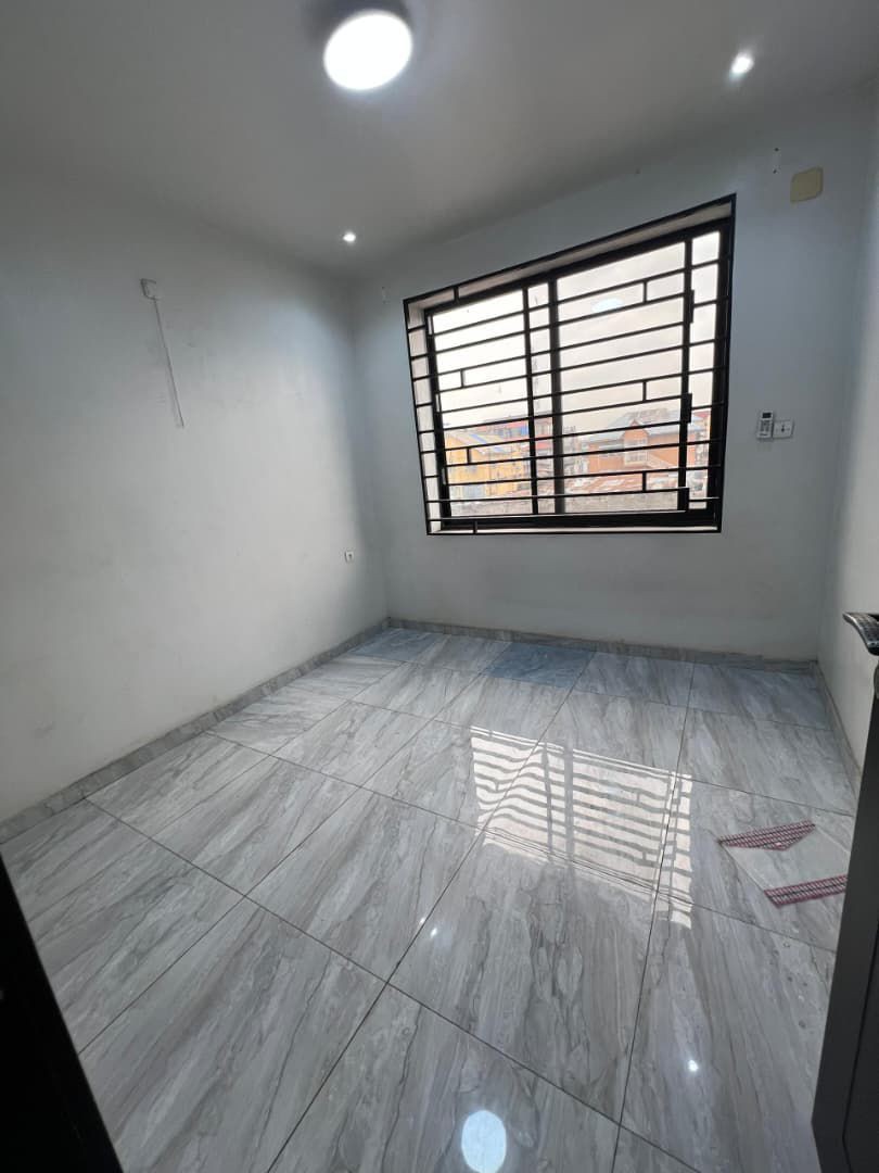 scaled_1000839744 Appartement à Louer – Kintambo, Kinshasa
