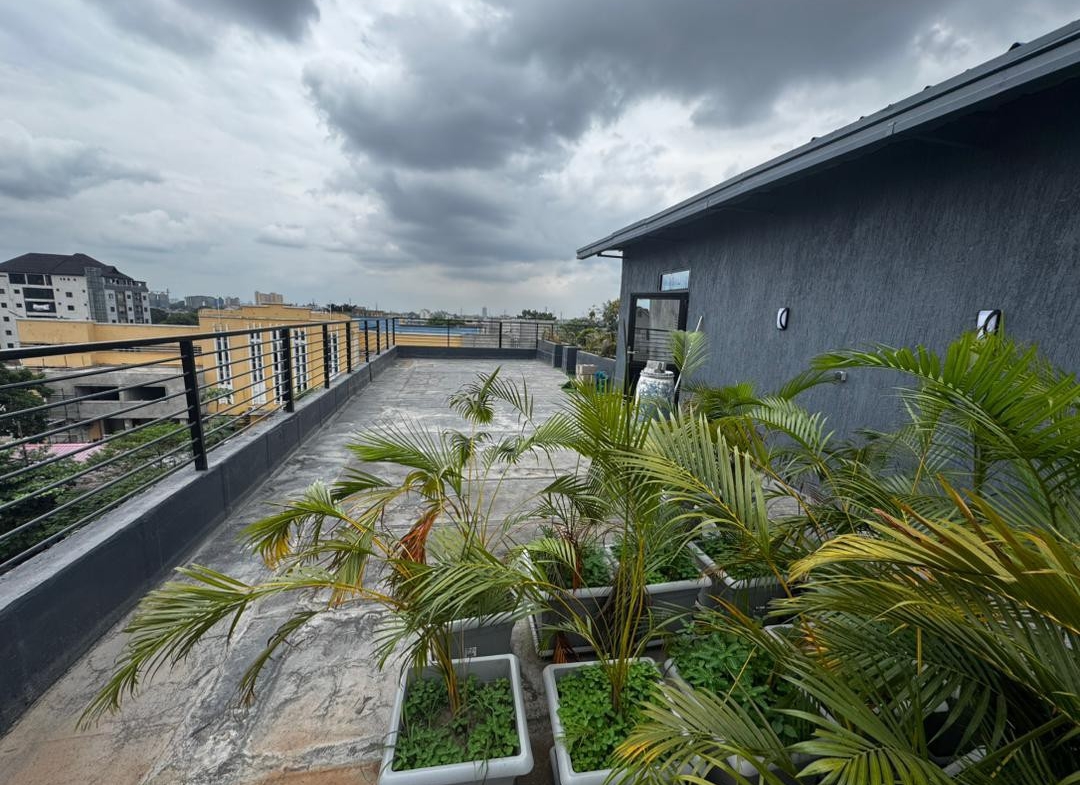 Immeuble à Vendre – Kintambo, Kinshasa