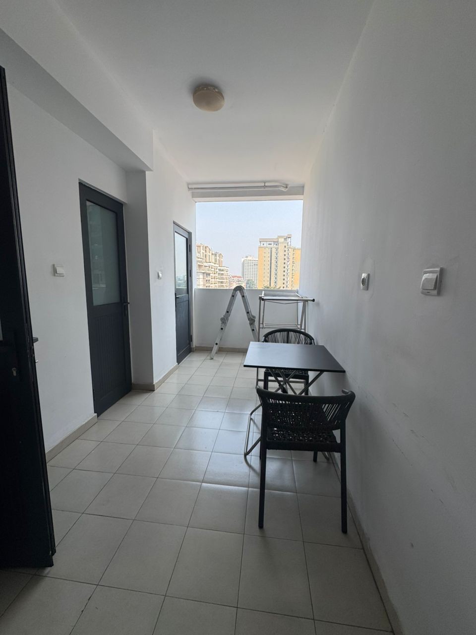 scaled_1000863878 Appartement Meublé à Louer – Gombe, Kinshasa