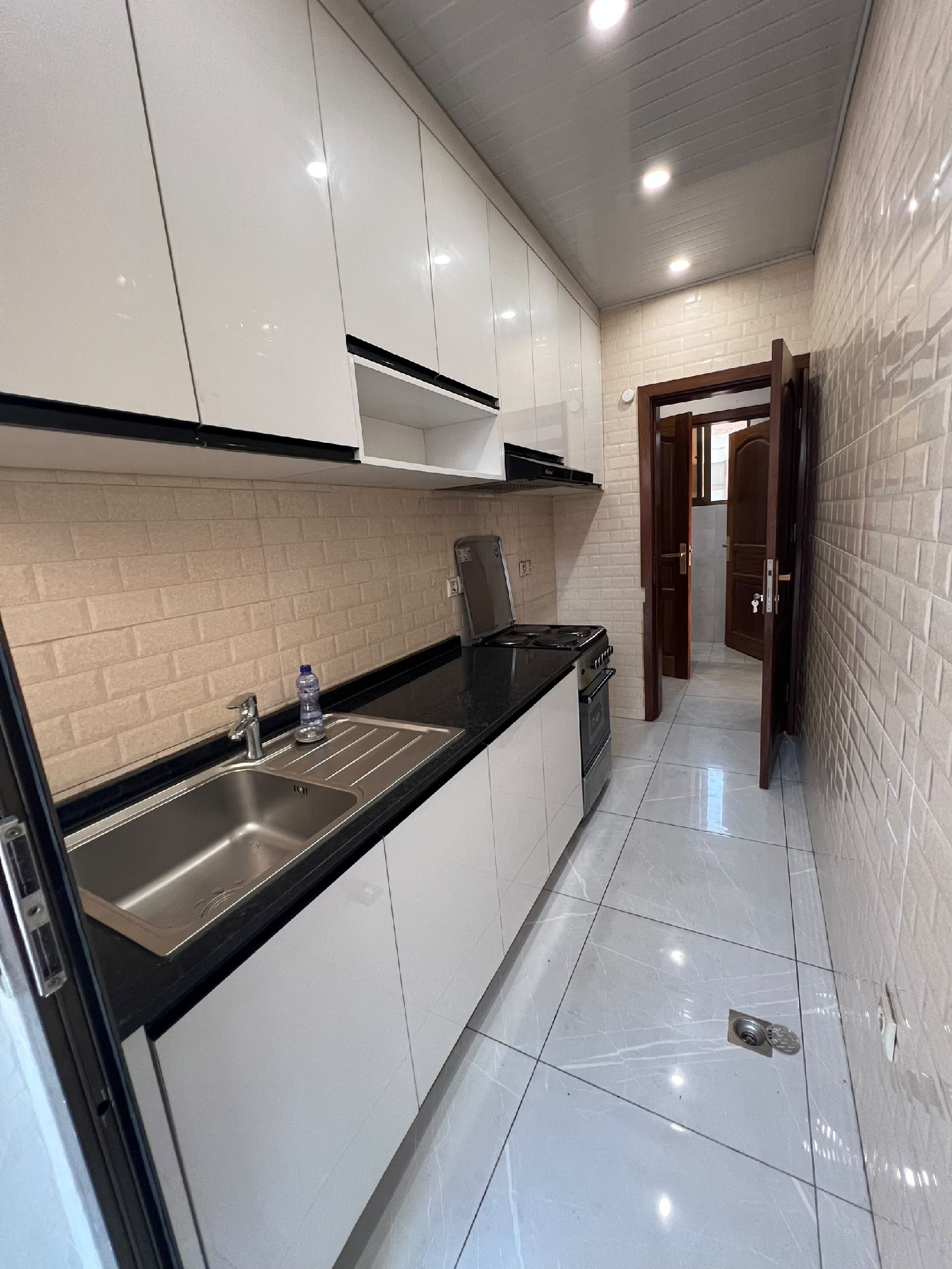 scaled_1000880487 Appartement à Louer – Kintambo, Kinshasa