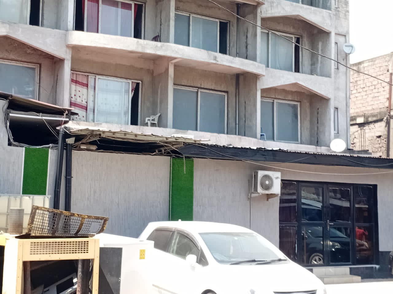 Immeuble R+3 à Louer – Bandalungwa, Kinshasa