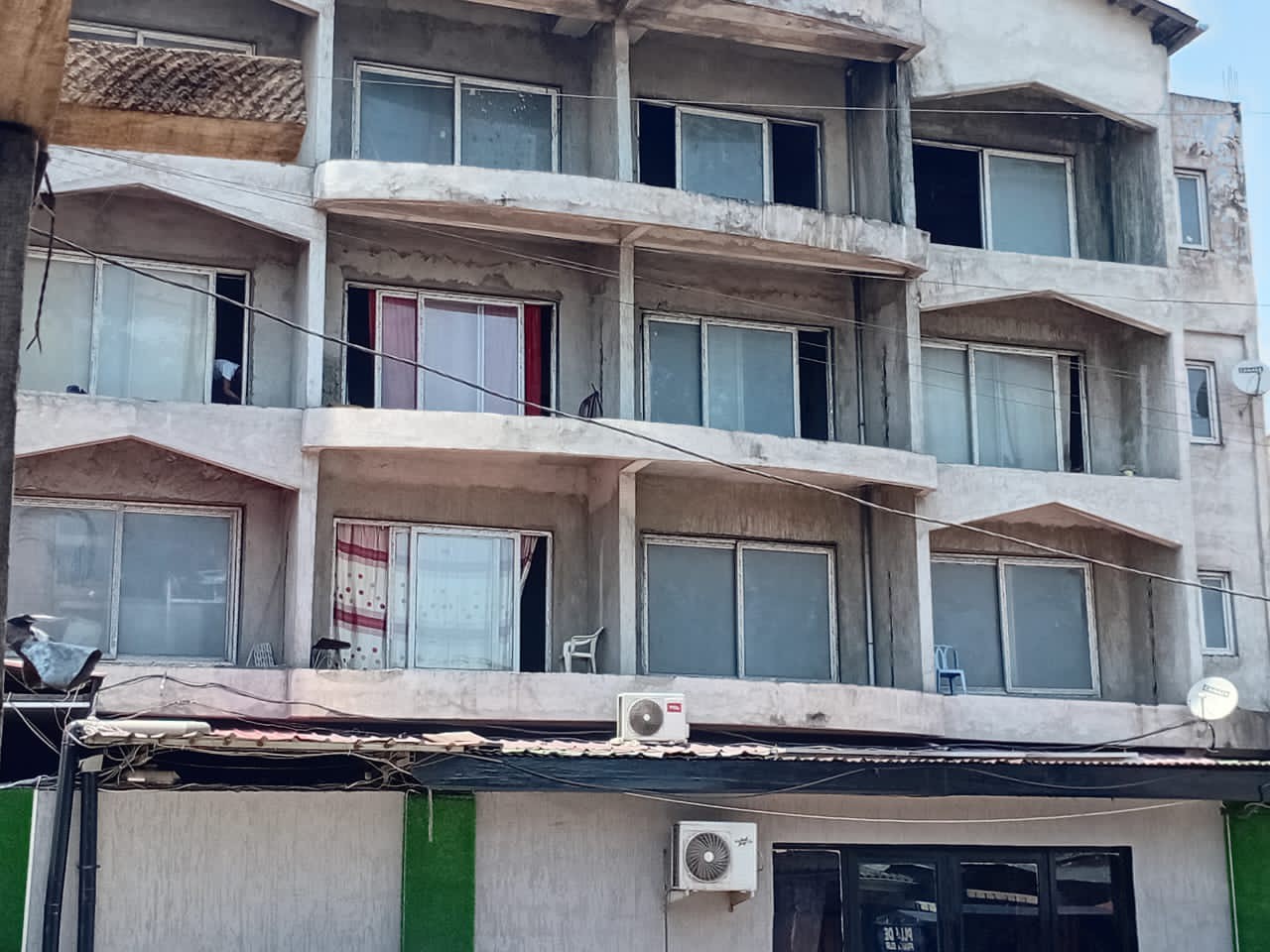 Immeuble R+3 à Louer – Bandalungwa, Kinshasa