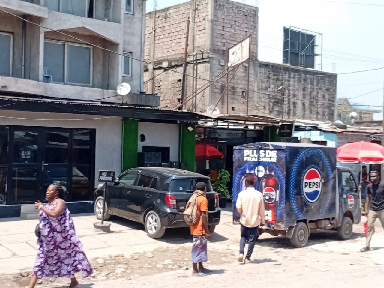 Immeuble R+3 à Louer – Bandalungwa, Kinshasa