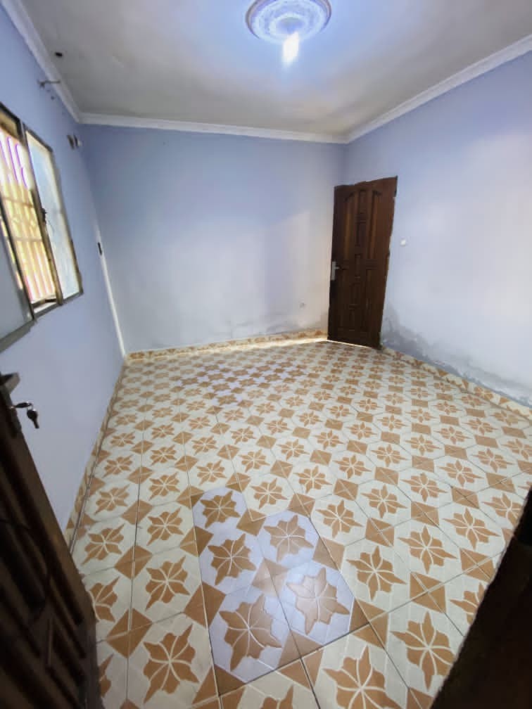 scaled_1001850284 Appartement à Louer – Ngaliema, Kinshasa