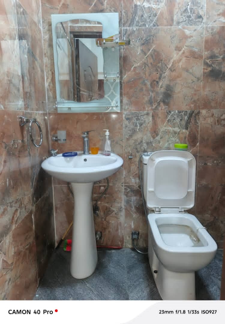 scaled_1001879034 Immeuble à Vendre – Ngaliema, Kinshasa