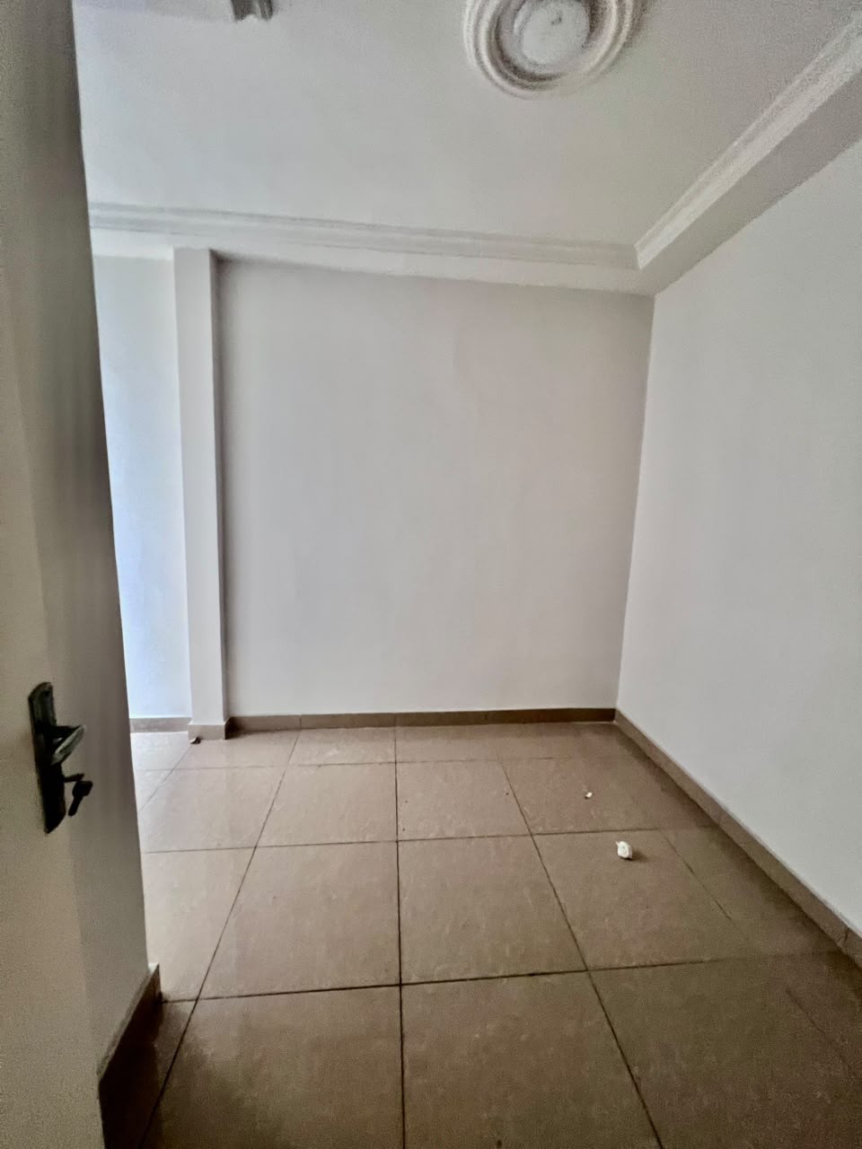 scaled_1001885221 Appartement à Louer – Ngaliema, Kinshasa