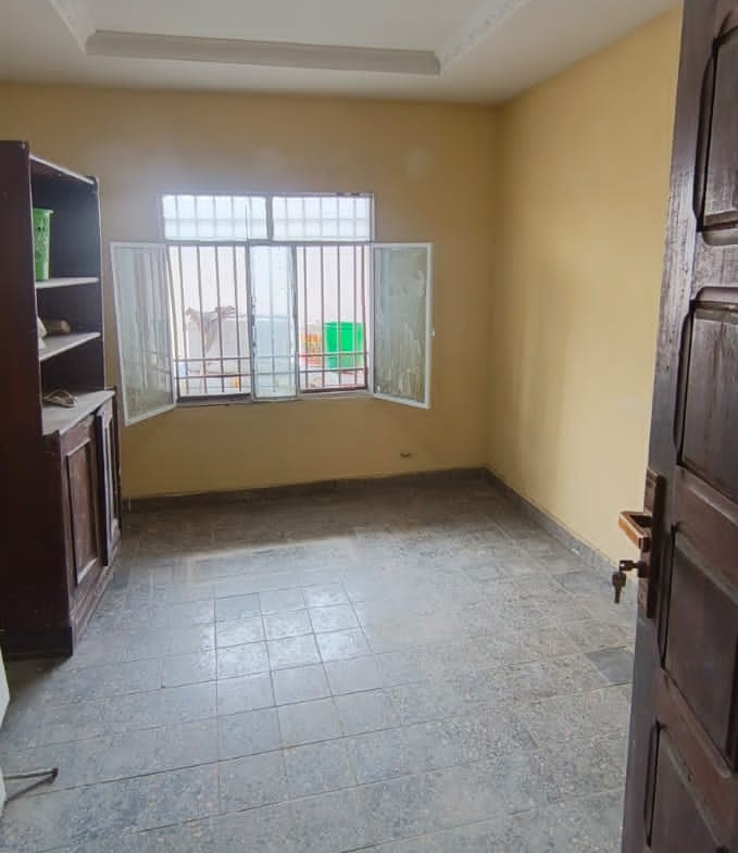 Maison à Vendre – Kintambo, Kinshasa