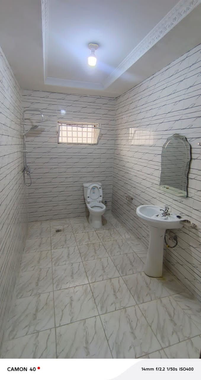 scaled_1001892239 Maison à Vendre – Kintambo, Kinshasa