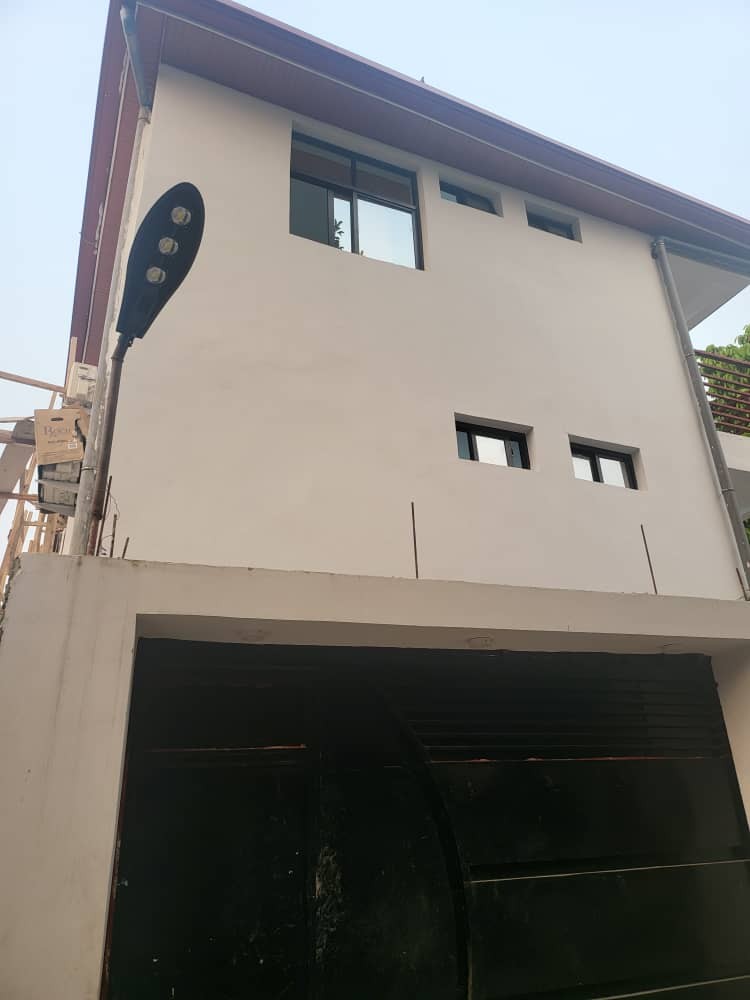 scaled_1001895256 Immeuble à Vendre – Ngaliema, Kinshasa