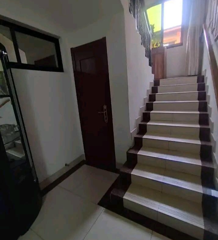 Villa à Vendre – Bandalungwa, Kinshasa