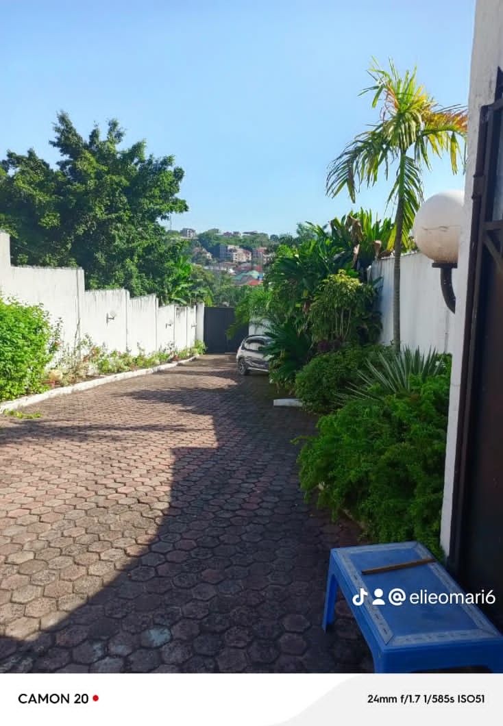 Villa Meublée à Louer – Macampagne, Kinshasa