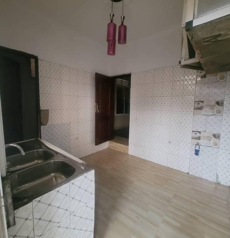 Appartement à Louer – Kasa-Vubu, Kinshasa