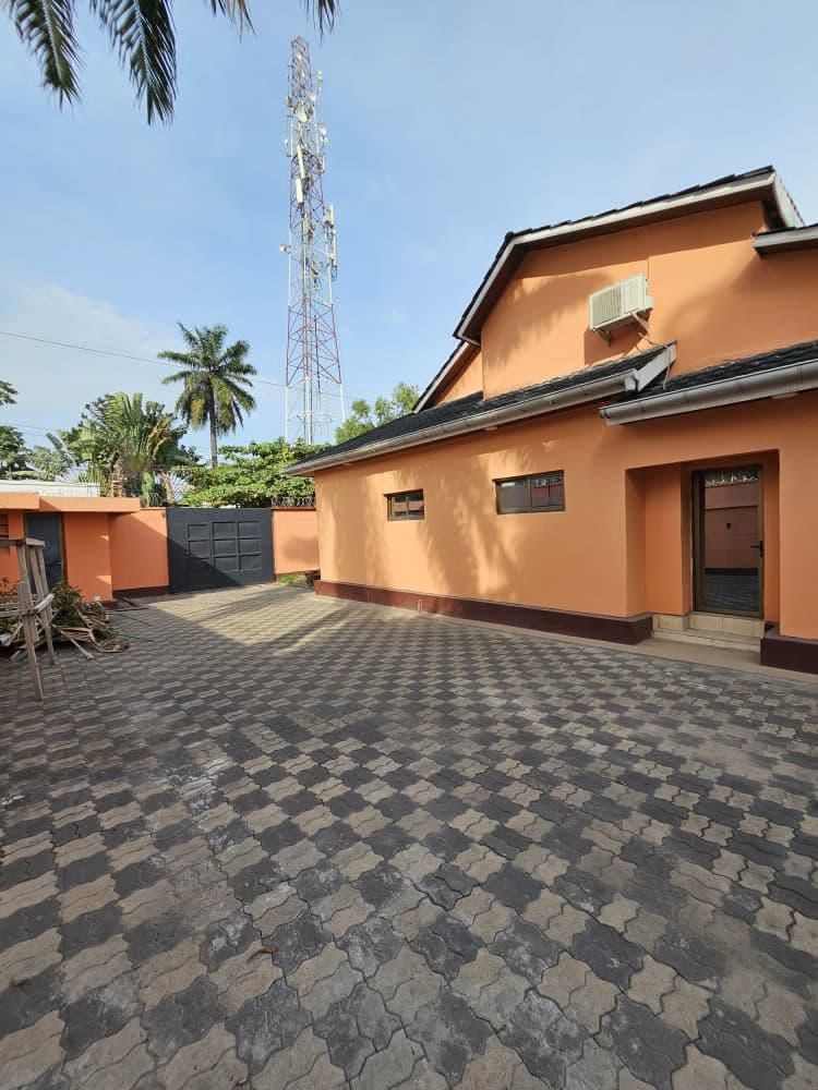 Villa à Louer – Ngaliema, Kinshasa