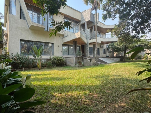 Villa à vendre – ngaliema, kinshasa