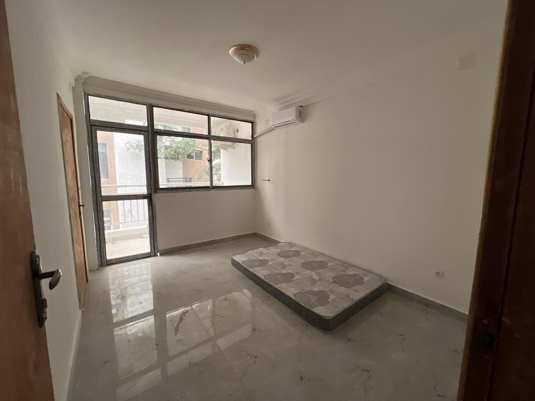 scaled_1001921462 Appartement à Louer – Ngaliema, Kinshasa