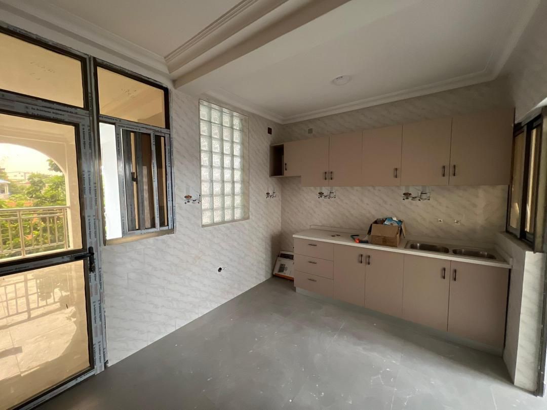 scaled_1001921469 Appartement à Louer – Ngaliema, Kinshasa
