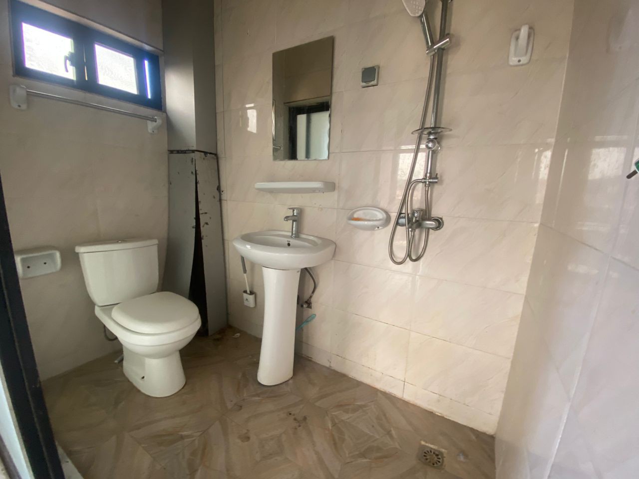 Appartement à Louer – Lingwala, Kinshasa