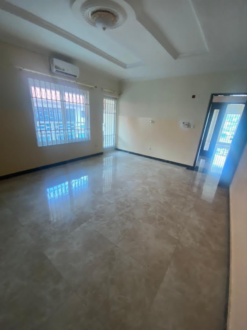 Immeuble à Vendre – Ngaliema, Kinshasa