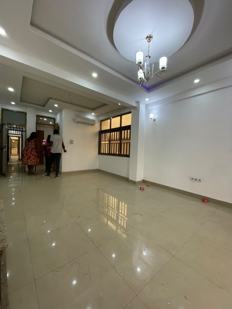 scaled_1001923822 Appartement à Louer – Kintambo, Kinshasa