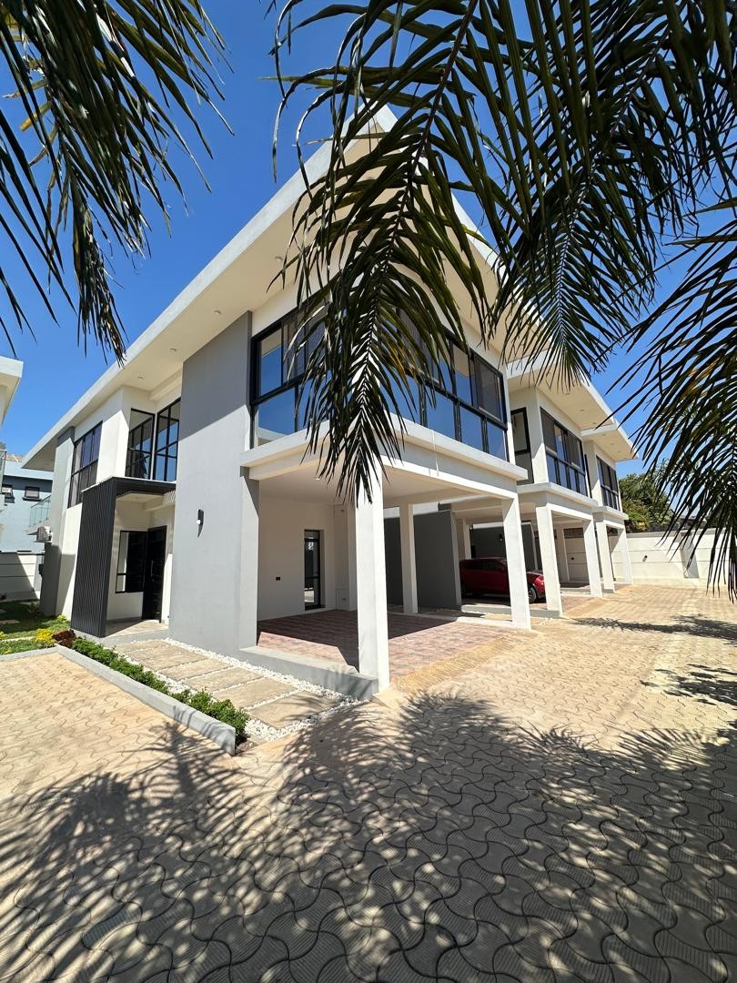 scaled_1001952945 Appartement à Louer – Golf, Lubumbashi