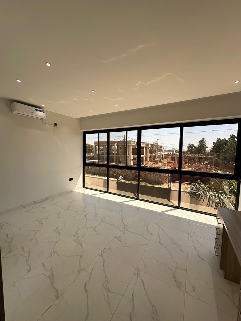 scaled_1001952953 Appartement à Louer – Golf, Lubumbashi