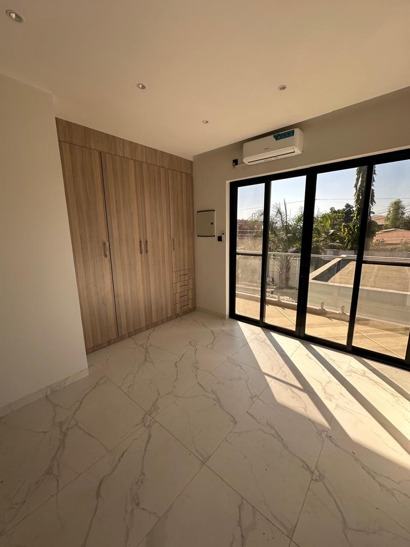 scaled_1001952965 Appartement à Louer – Golf, Lubumbashi