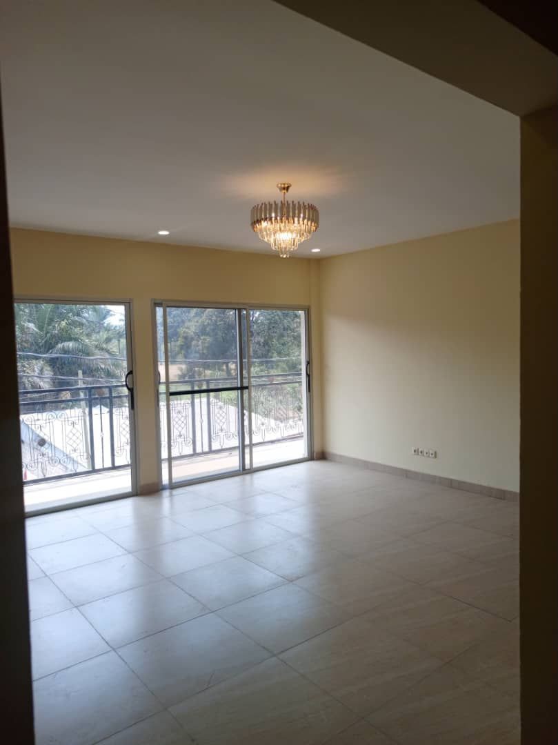 scaled_1001959869 Appartement à Louer – Gombe, Kinshasa