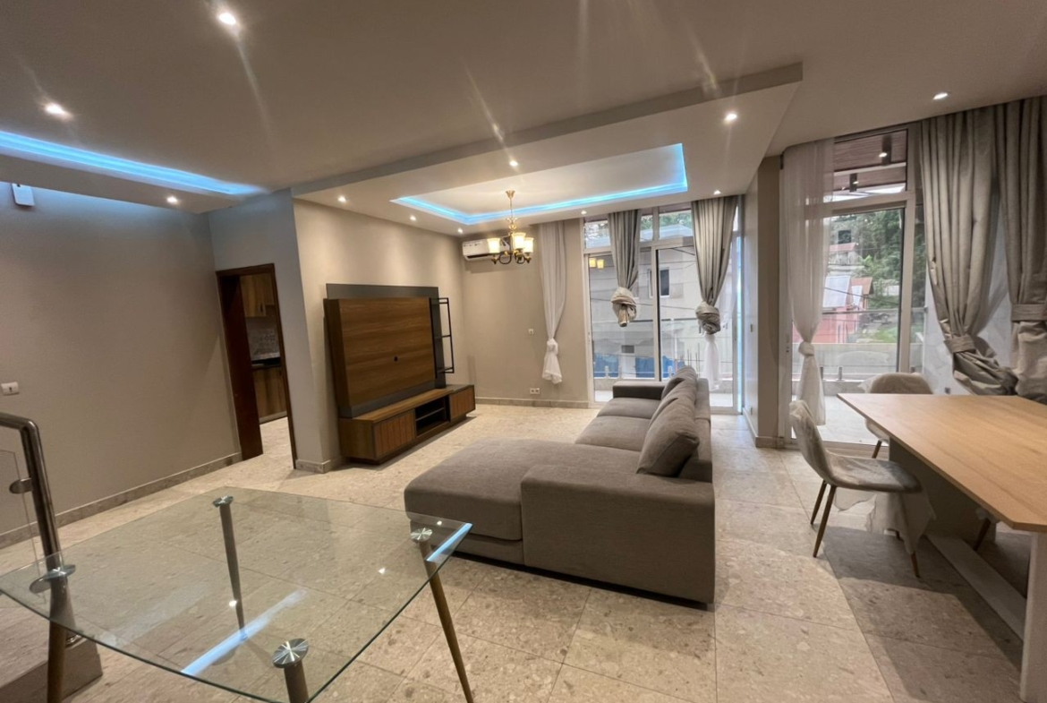 Duplex Meublé à Louer – Kintambo, Kinshasa