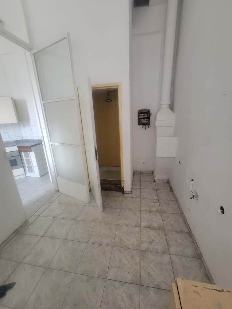 scaled_1001962301 Appartement à Vendre – Gombe, Kinshasa