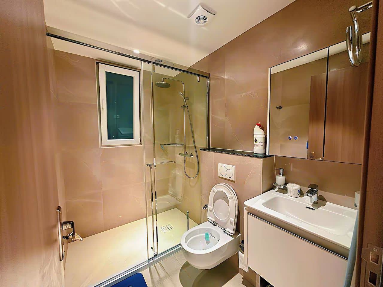 Appartement Meublé à Louer – GB, Kinshasa