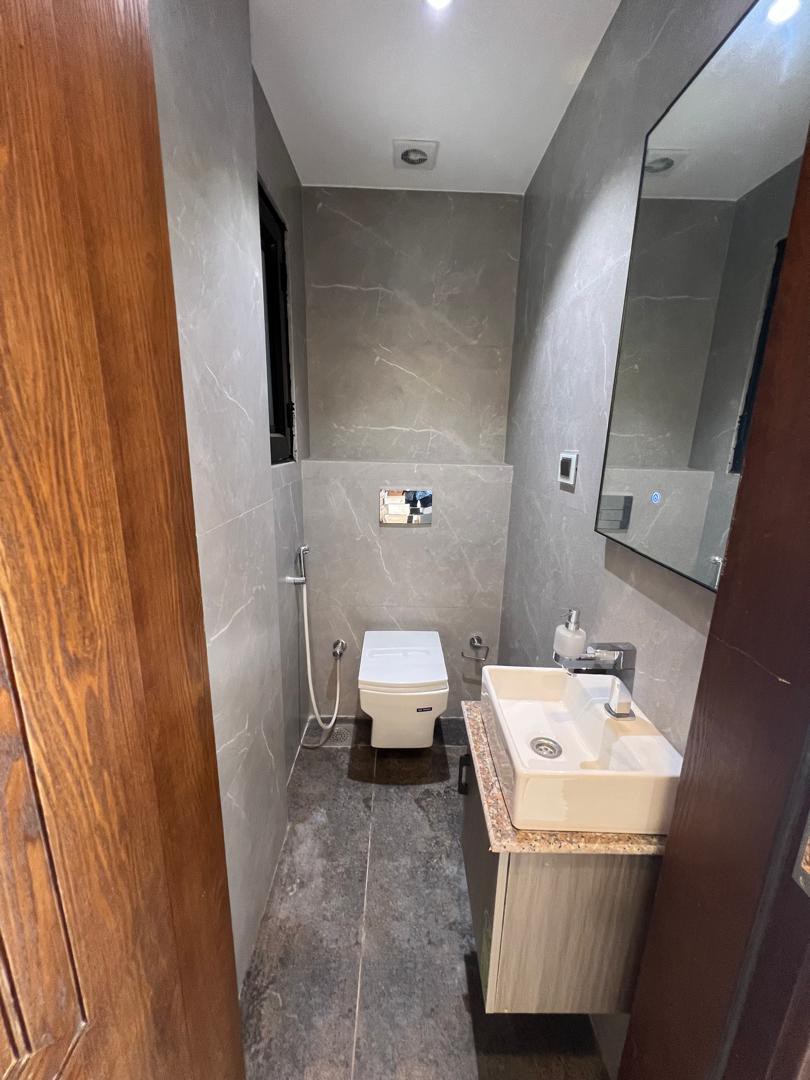 Immeuble à Louer – Gombe, Kinshasa