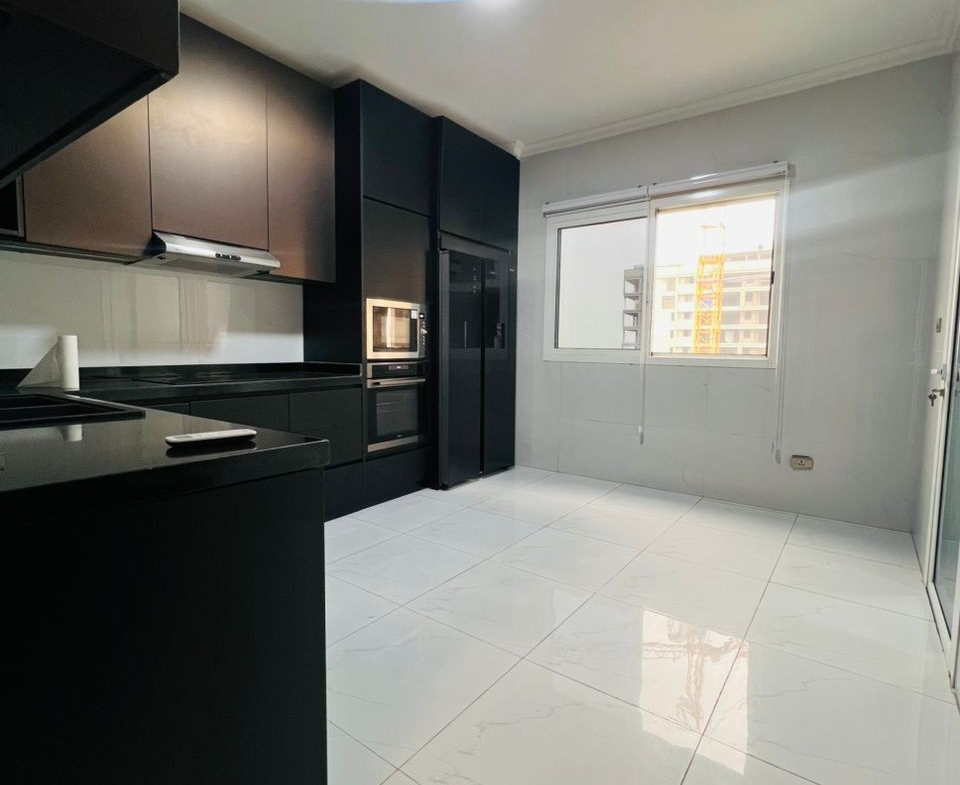 Appartement à Vendre – Gombe, Kinshasa