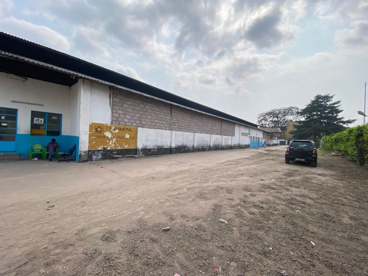 Entrepôt à Louer – Ngaliema, Kinshasa