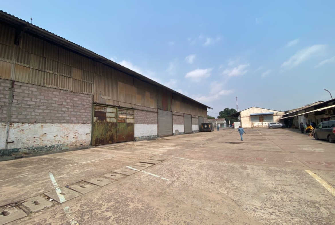 Entrepôt à Louer – Ngaliema, Kinshasa