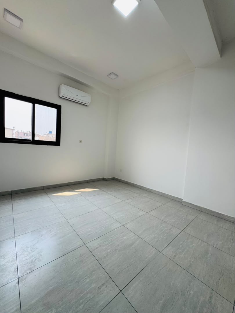 scaled_1001970370 Appartement à Louer – Kasa-Vubu, Kinshasa