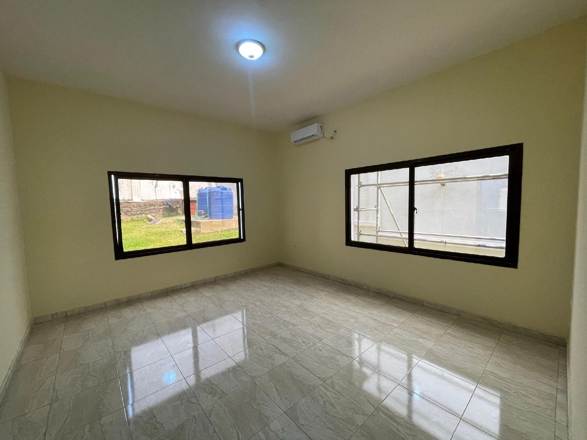 scaled_1001970952 Appartement à Louer – Ngaliema, Kinshasa