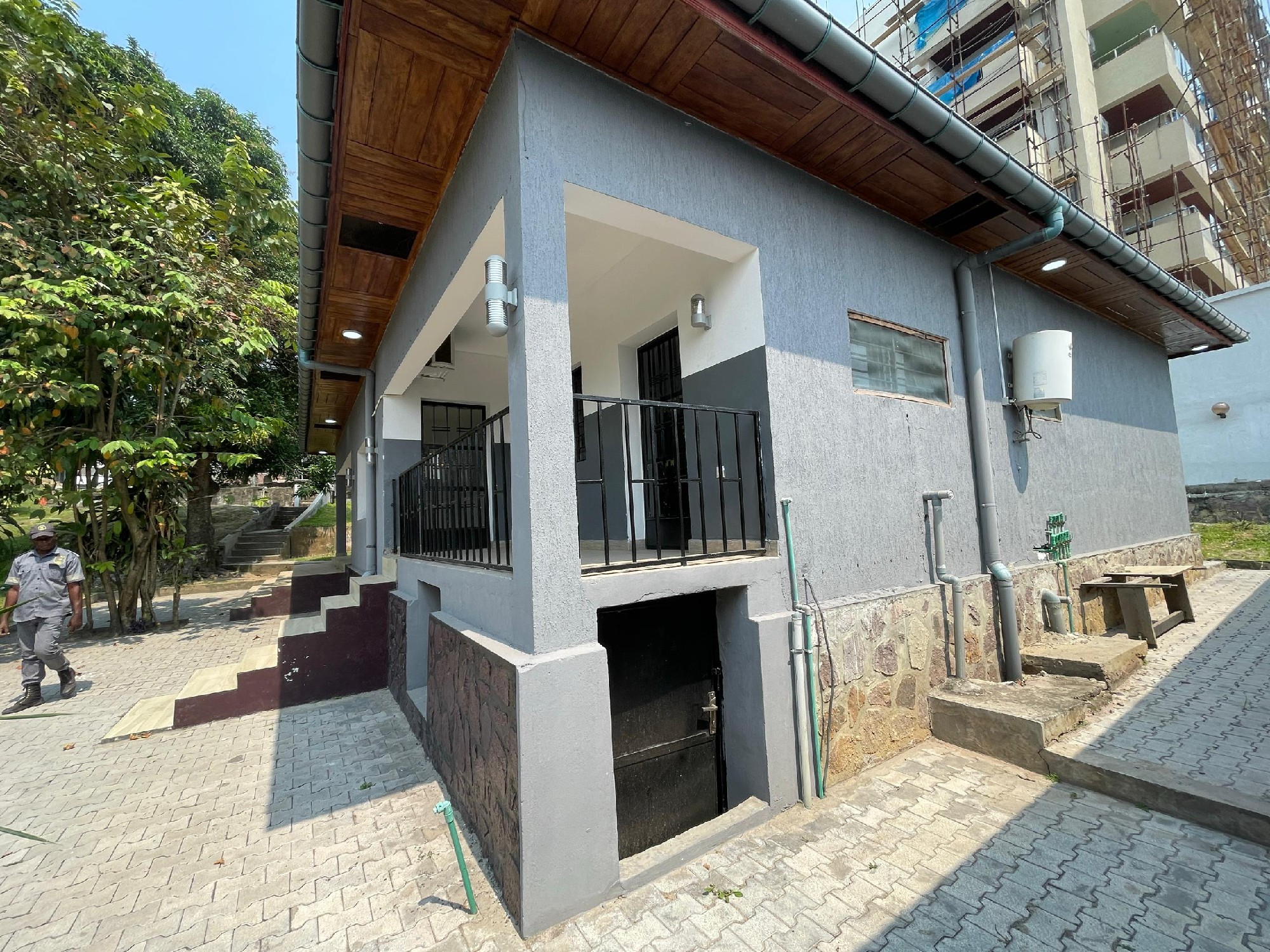 scaled_1001971003 Appartement à Louer – Ngaliema, Kinshasa
