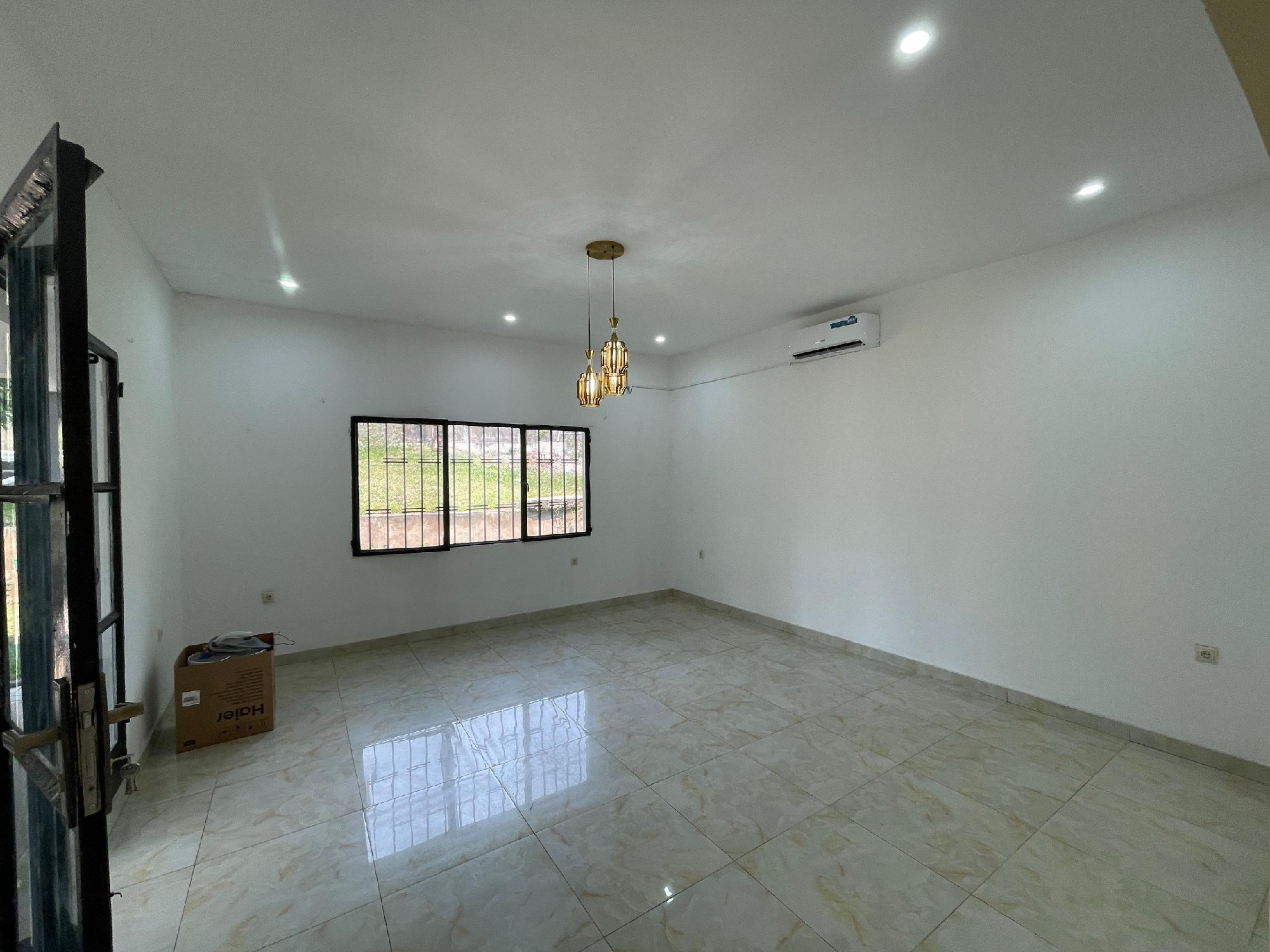 scaled_1001971006 Appartement à Louer – Ngaliema, Kinshasa