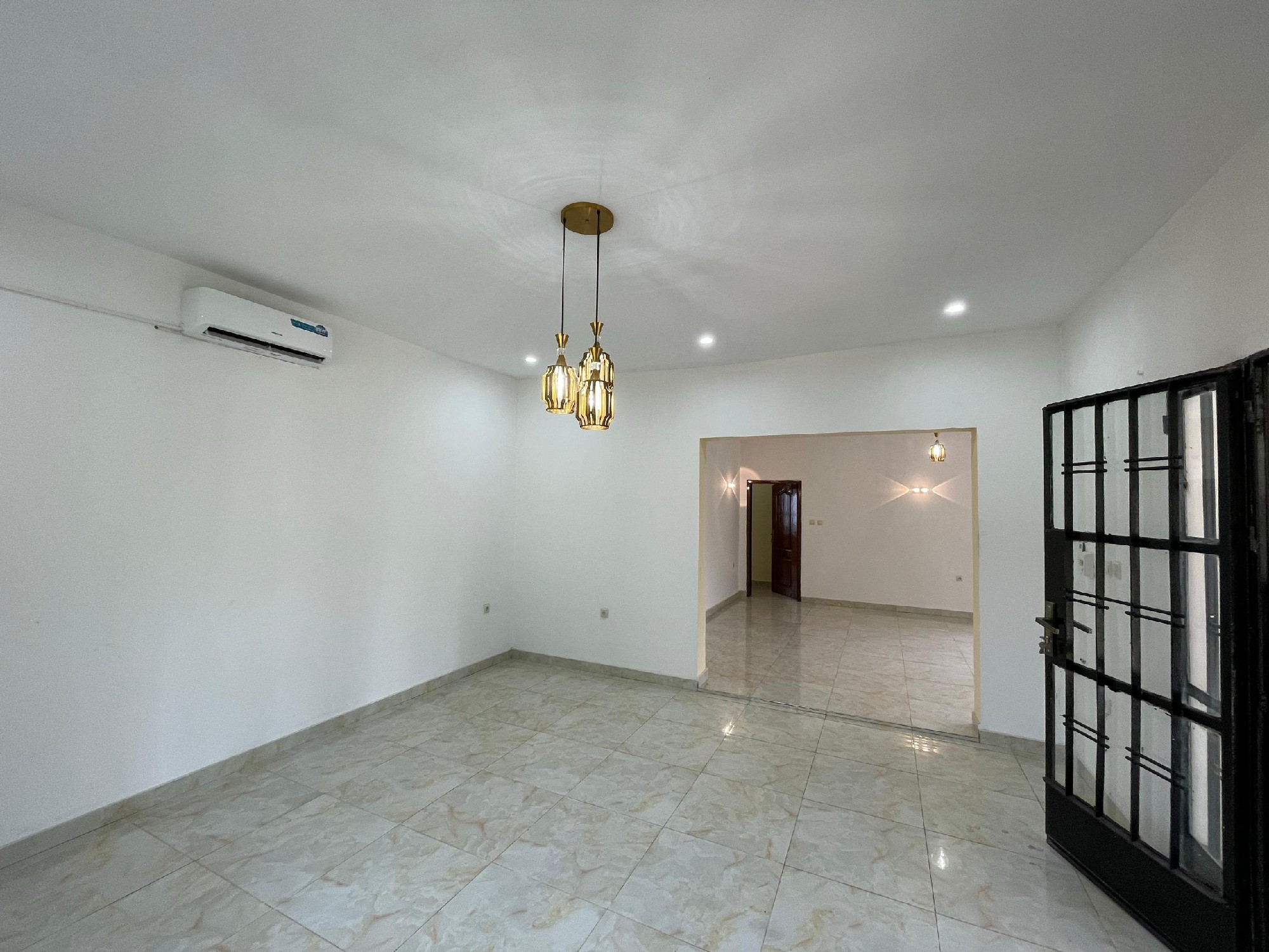 scaled_1001971012 Appartement à Louer – Ngaliema, Kinshasa