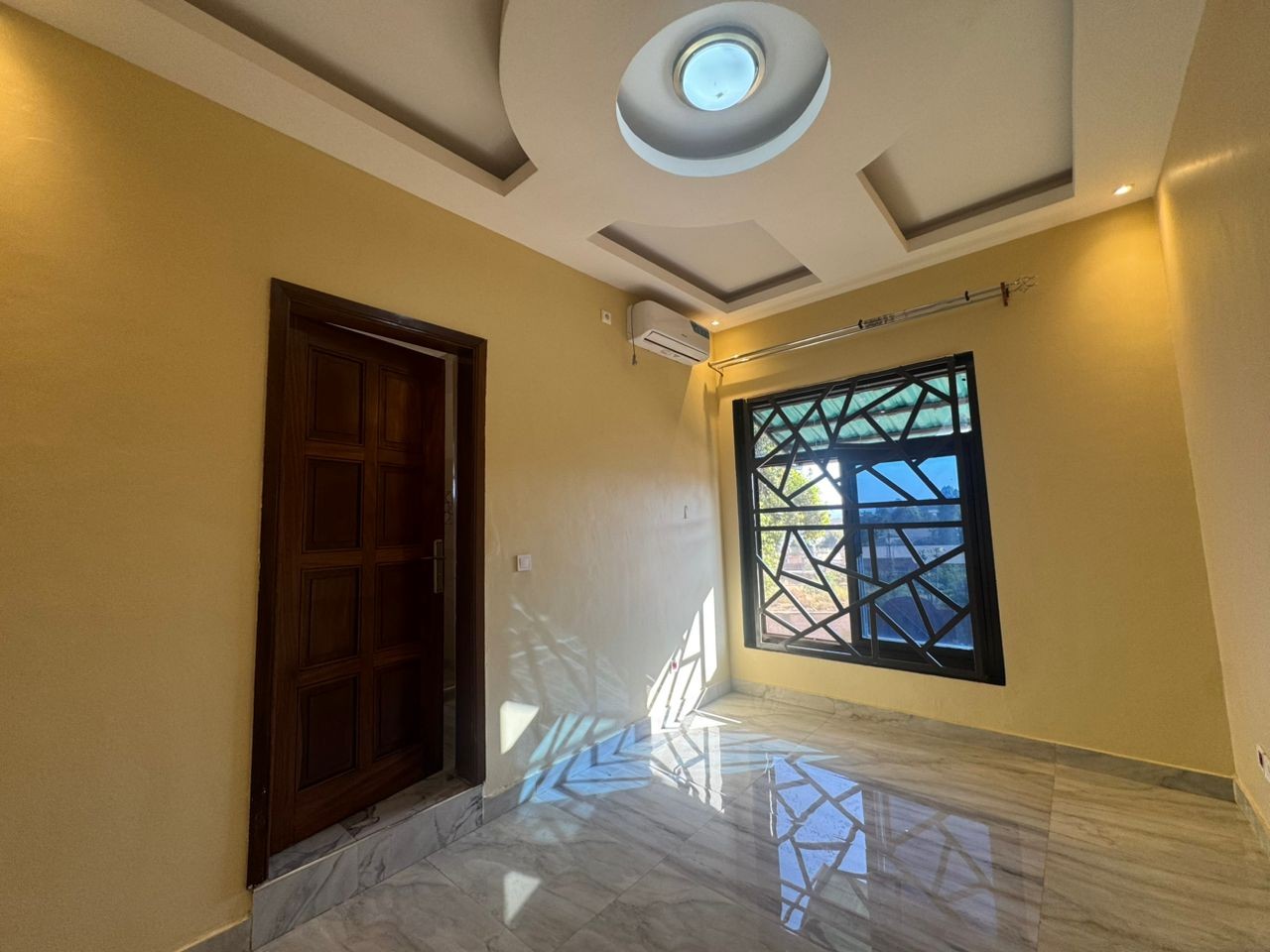 scaled_1002125417 Appartement à Louer – Golf Lido, Lubumbashi